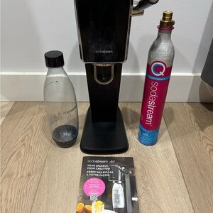 SodaStream Art - Black Sparkling Water Maker